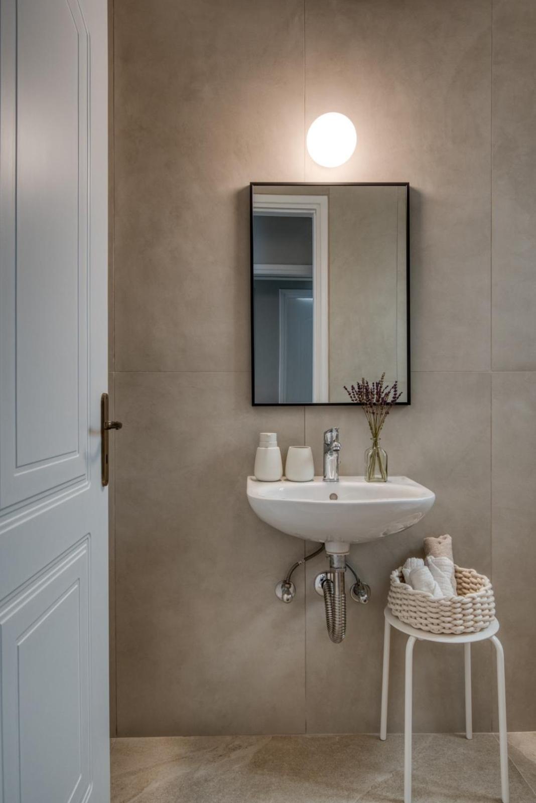 Living In Nafplio Avantgarde Apartment Bagian luar foto